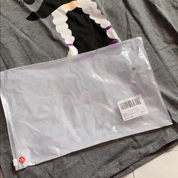 Halloween T-shirt - Picture 5 of 5